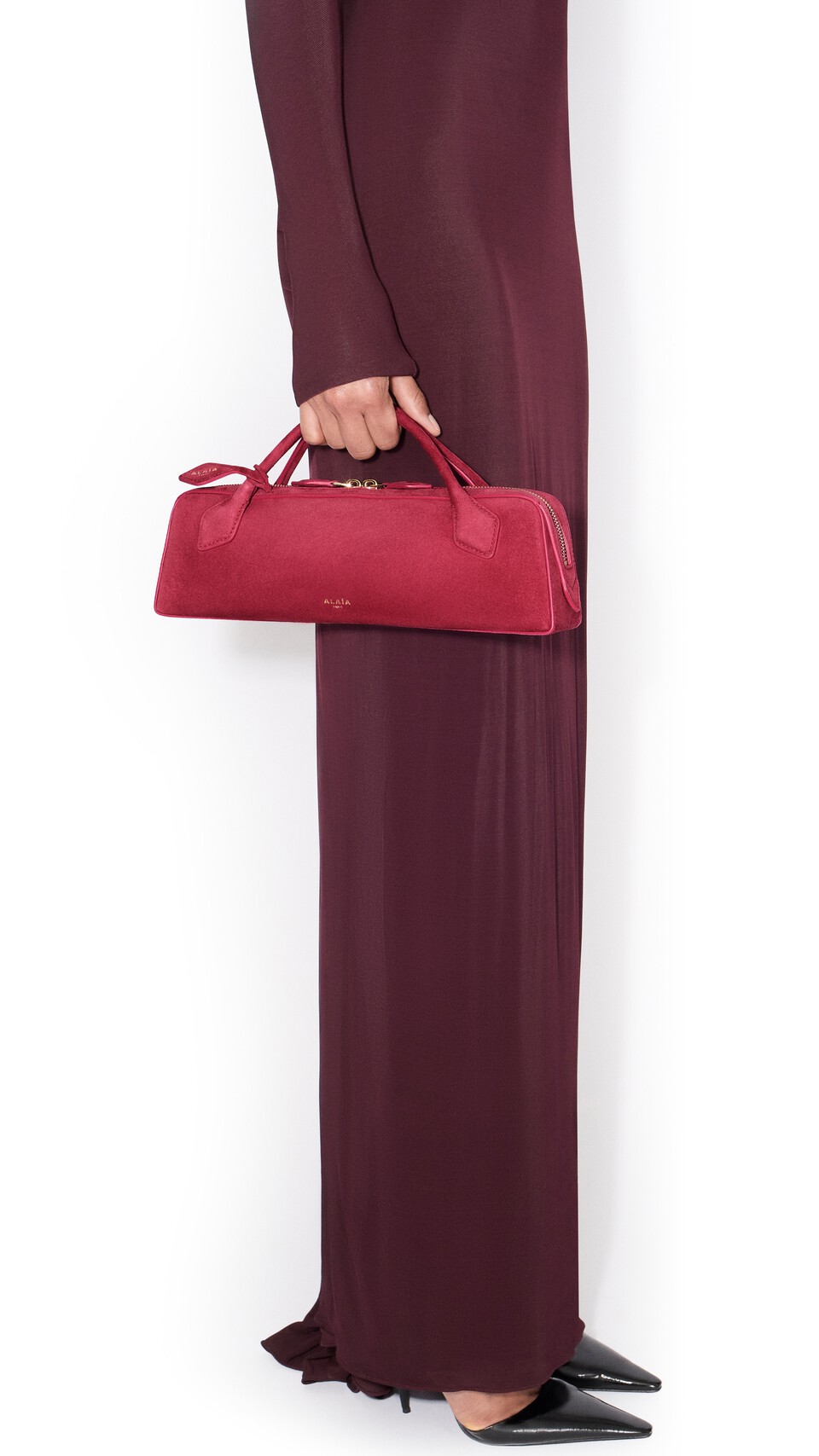 ALA&Iuml;A LE TECKEL CLUTCH IN SUEDE RASPBERRY - View 4