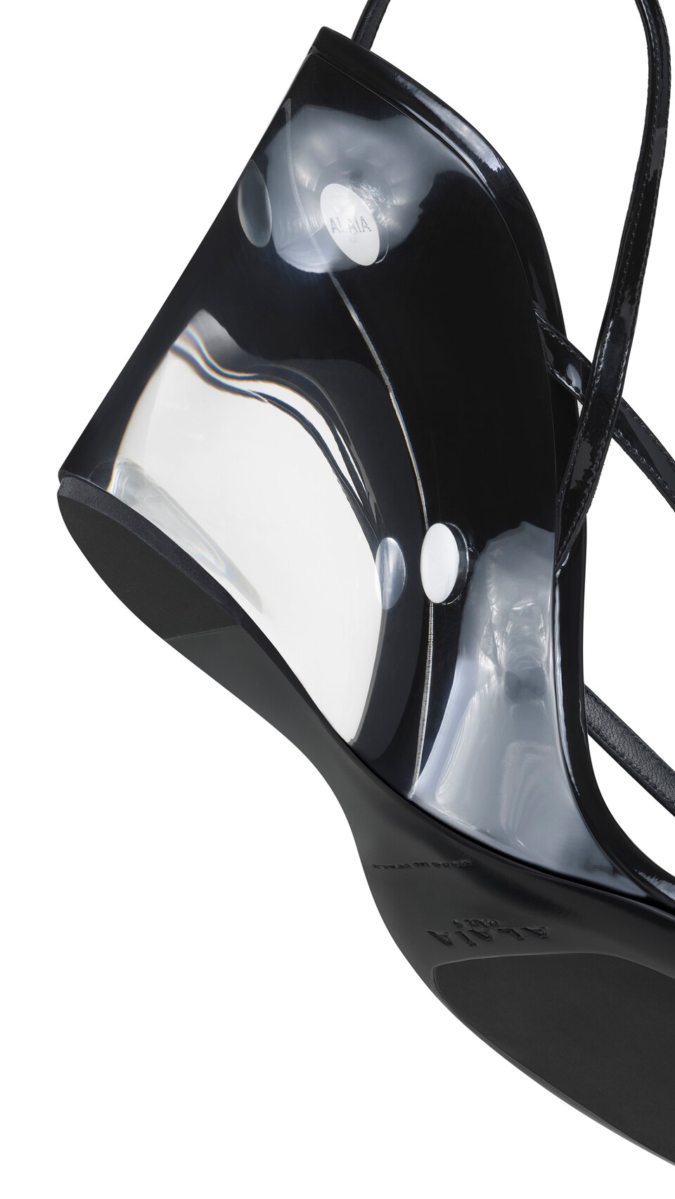 ALA&Iuml;A INVISIBLE THONG SANDALS IN PATENT CALFSKIN BLACK - View 4