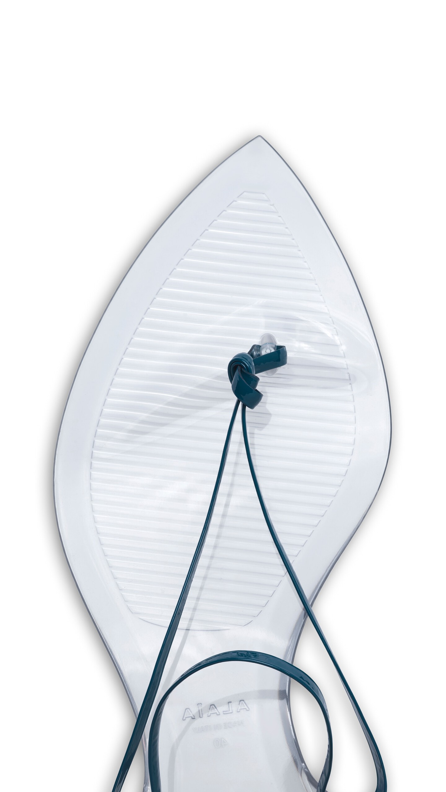 ALA&Iuml;A INVISIBLE THONG IN PATENT LEATHER CHINA BLUE - View 3