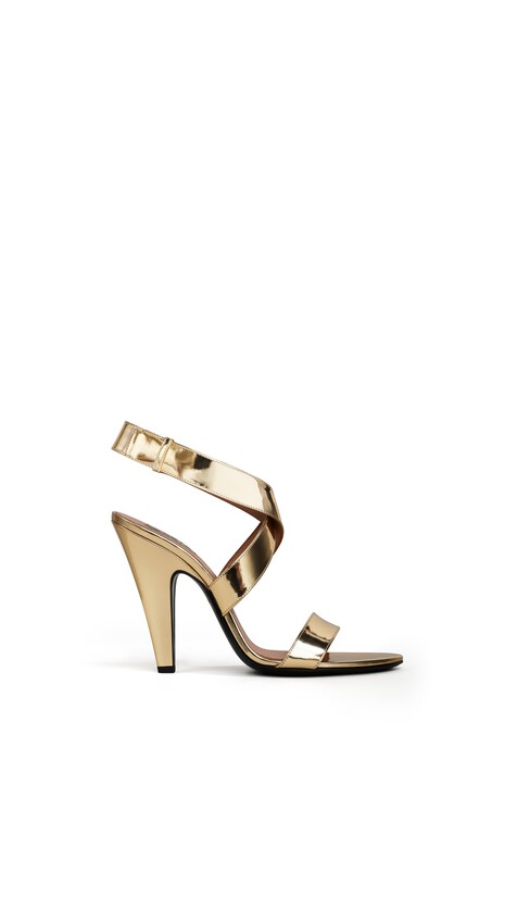 ALA&Iuml;A CONE SANDALS IN MIRROR FABRIC PLATINUM