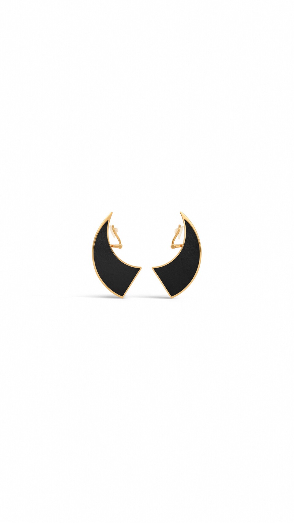 ALA&Iuml;A EDGE EARRINGS IN LEATHER BLACK/GOLD