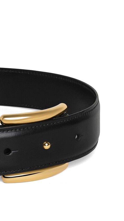ALA&Iuml;A CURVE BELT IN LEATHER BLACK - View 2