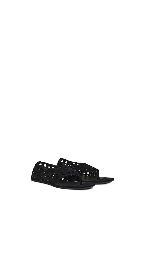 ALA&Iuml;A VIENNE THONG SANDALS IN VELVET CALFSKIN BLACK - View 2