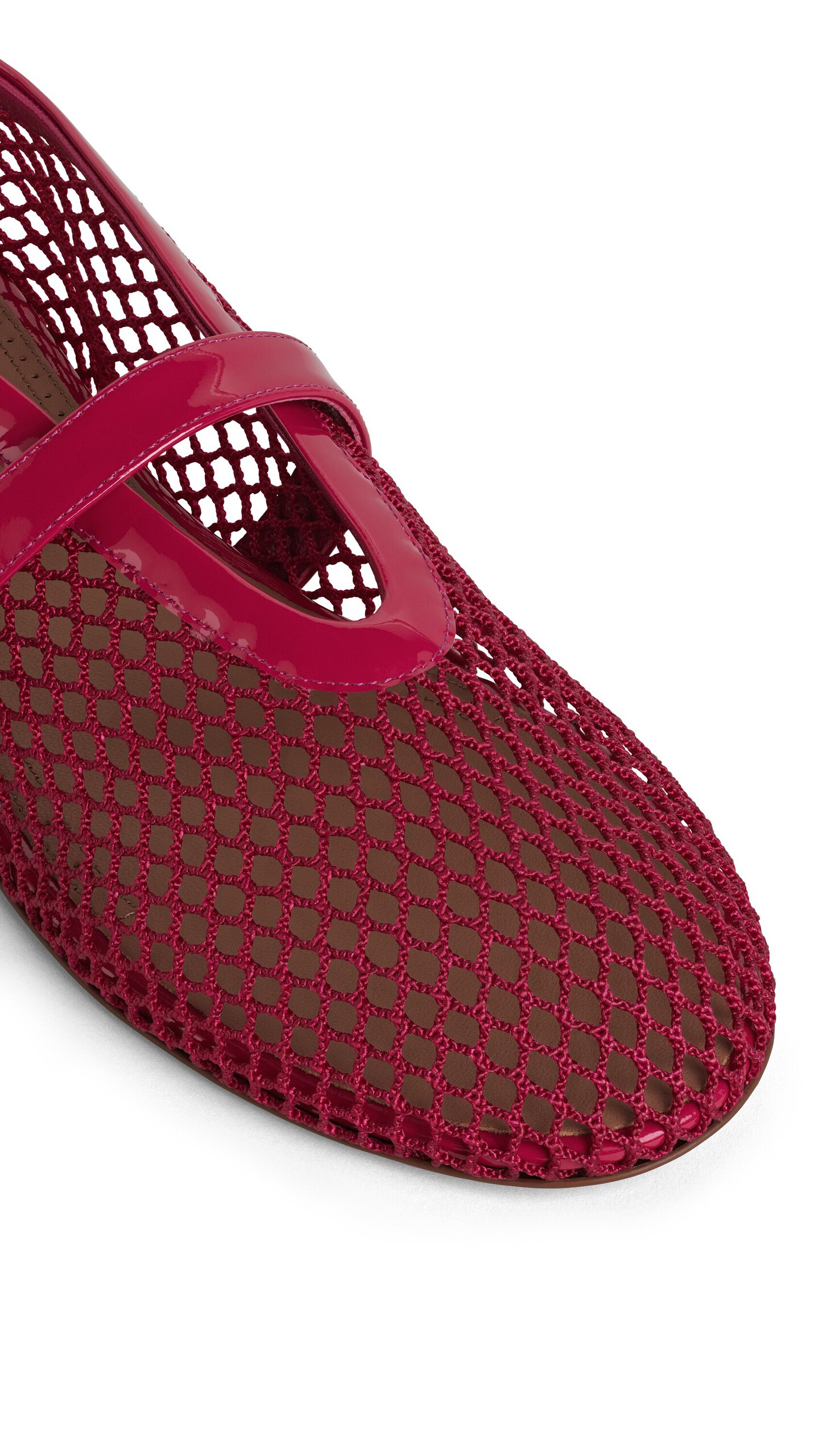 ALA&Iuml;A BALLET FLATS IN FISHNET RASPBERRY - View 3