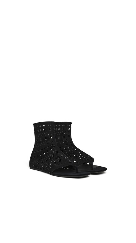 ALA&Iuml;A VIENNE HIGH FLAT SANDALS  IN VELVET CALFSKIN BLACK - View 2