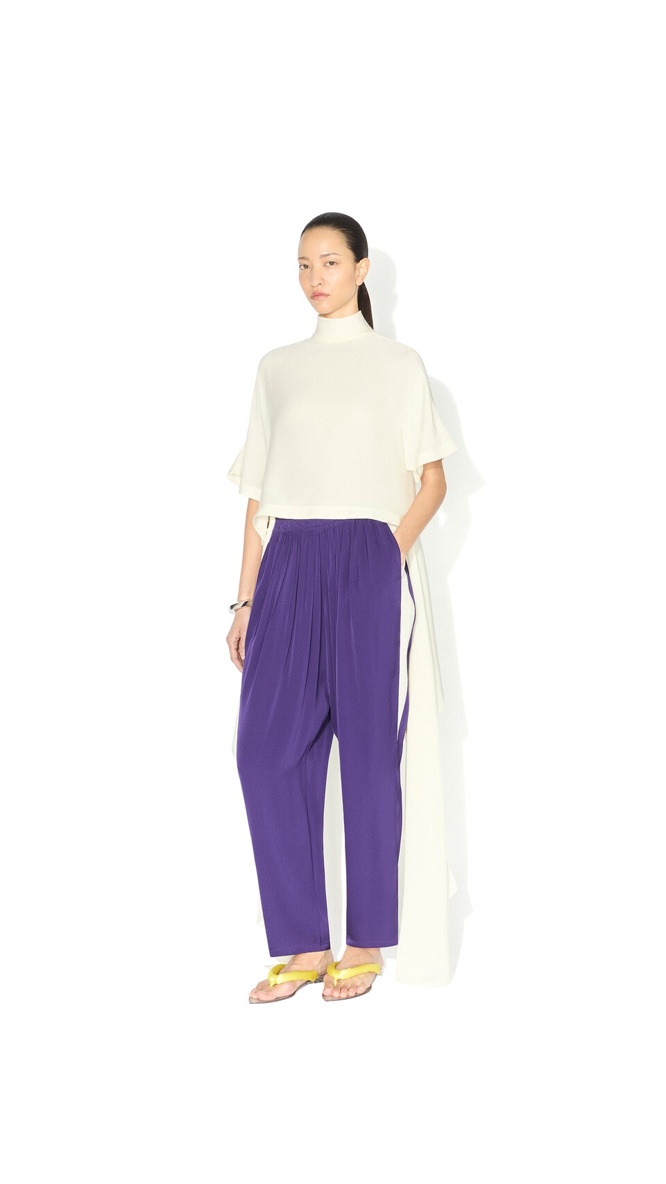 ALA&Iuml;A ASYMMETRIC CADY TOP CREAMY WHITE - View 2