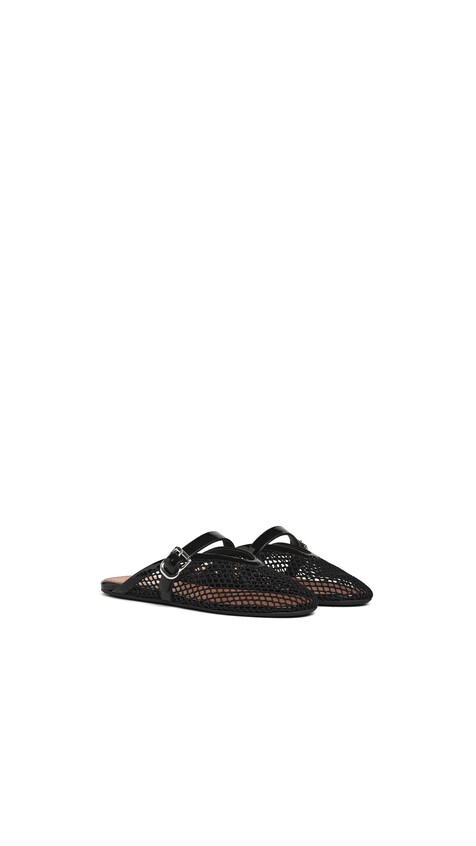 ALA&Iuml;A FLAT MULES IN FISHNET BLACK - View 2