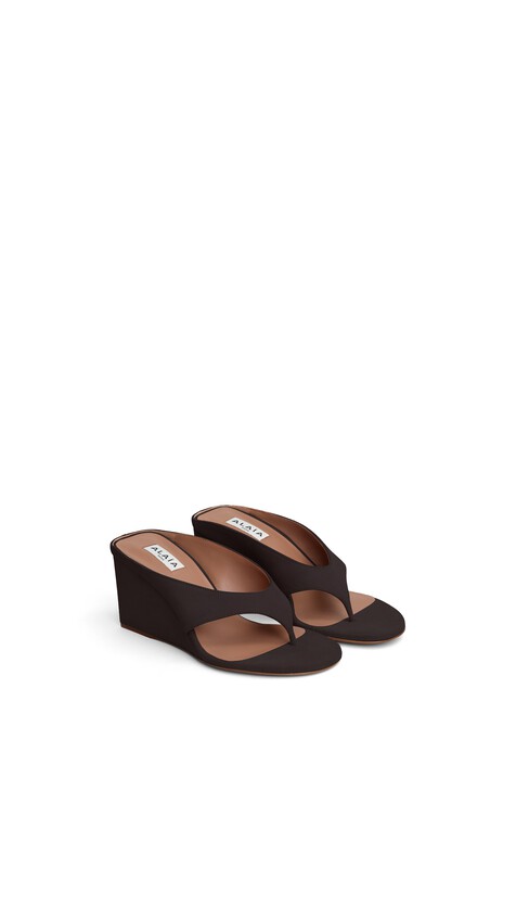 ALA&Iuml;A CUBE THONG MULES IN SUEDE DARK BROWN - View 2