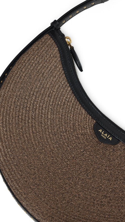 ALA&Iuml;A ONE PIECE DEMI LUNE BAG IN PAPER STRAW BROWN - View 2