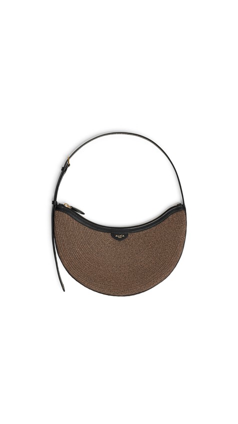 ALA&Iuml;A ONE PIECE DEMI LUNE BAG IN PAPER STRAW BROWN