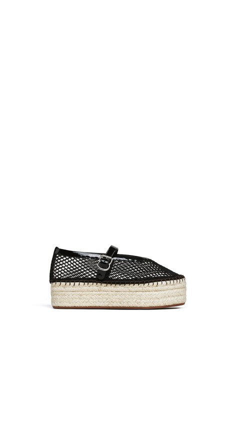 ALA&Iuml;A ESPADRILLES IN FISHNET AND PATENT LEATHER BLACK