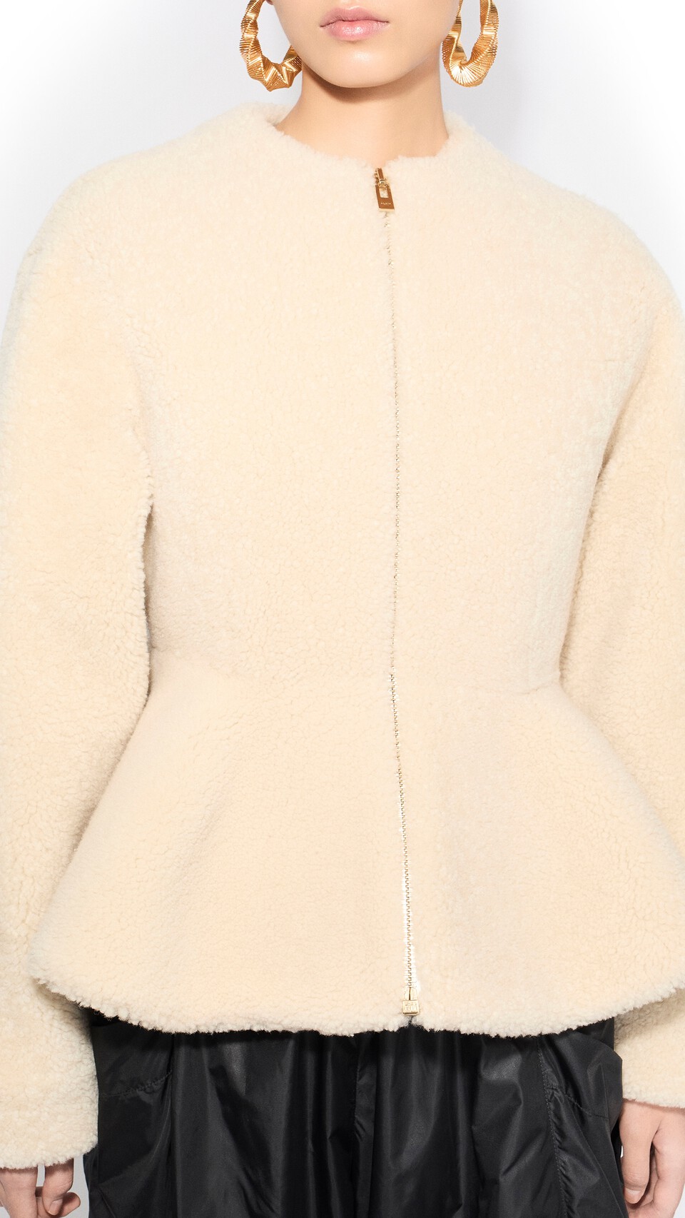 ALA&Iuml;A SHEARLING PEPLUM JACKET NATURAL - View 4